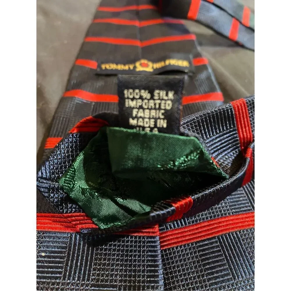 Tommy Hilfiger, vintage men’s navy and red striped silk tie 57